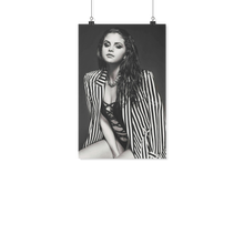 Selena B and W 11x17