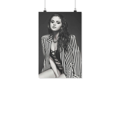 Selena B and W 11x17