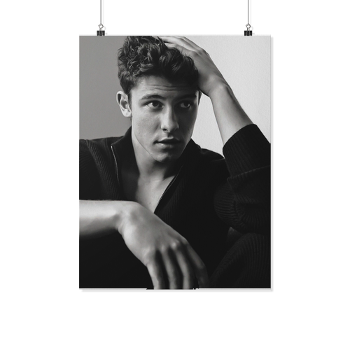 shawn dat tay len dau 18x24